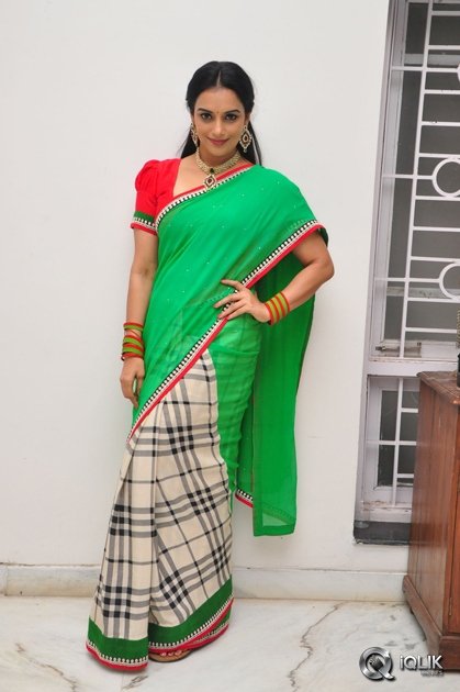 Shwetha-Menon-at-She-Movie-On-Location-Press-Meet